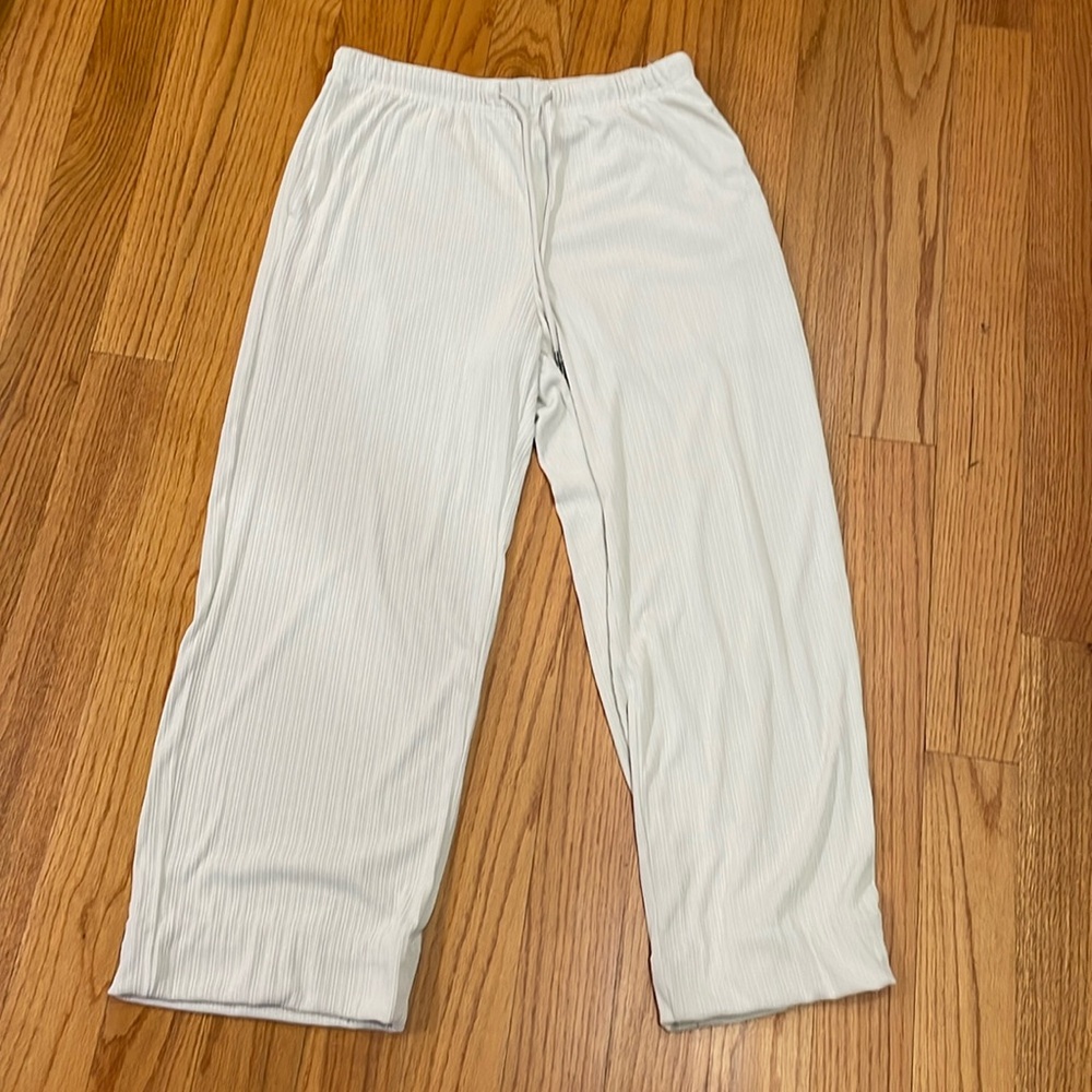 GU beige pants